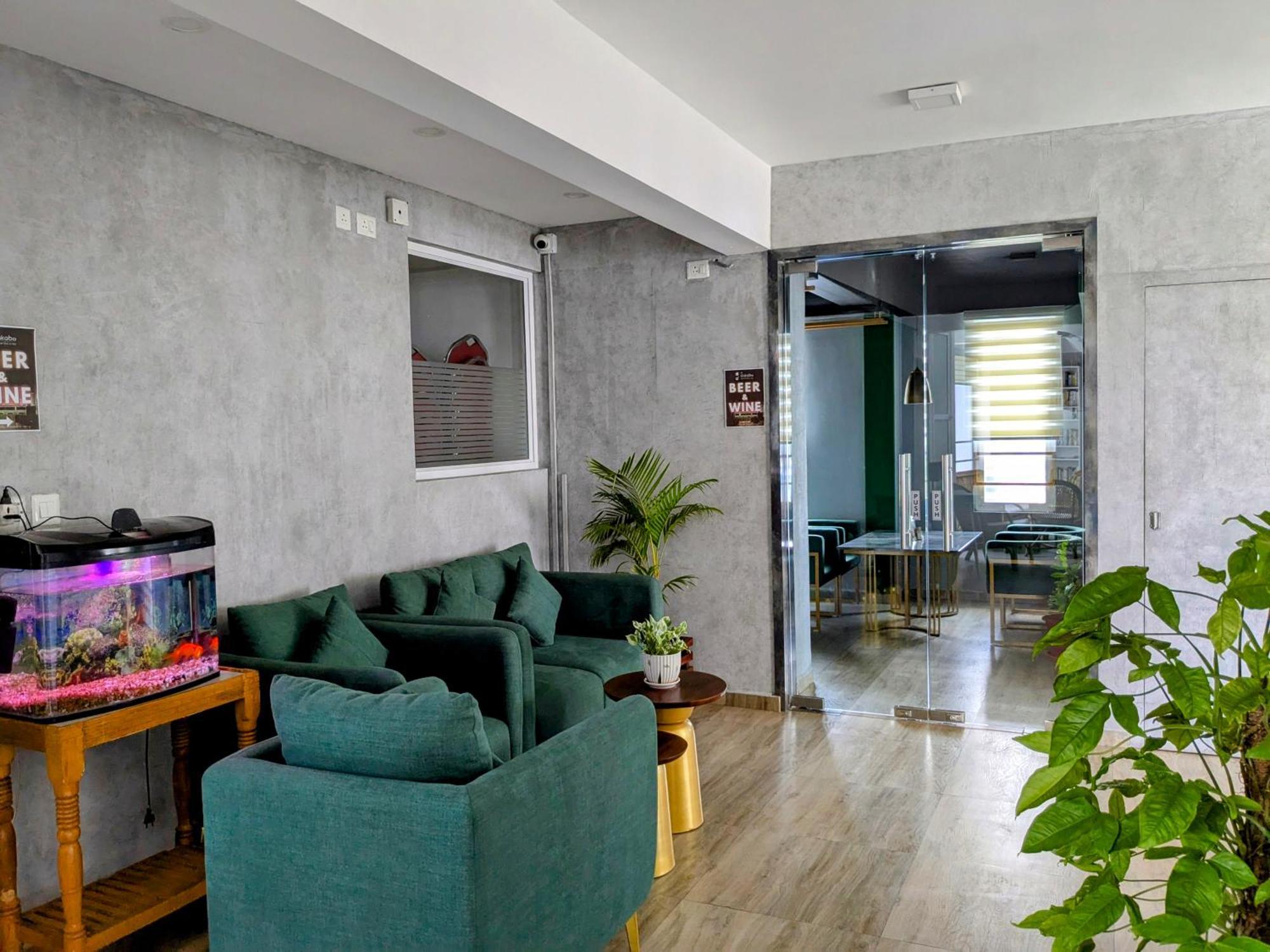 Niko Hotels Kochi Exteriör bild