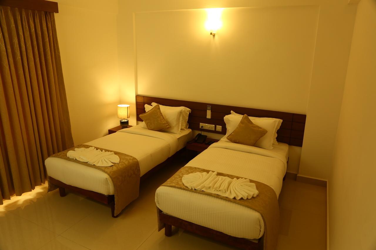 Niko Hotels Kochi Exteriör bild