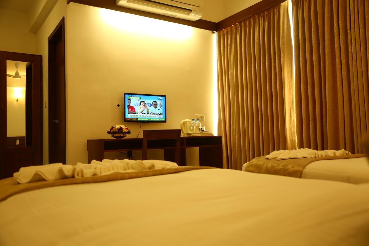 Niko Hotels Kochi Exteriör bild