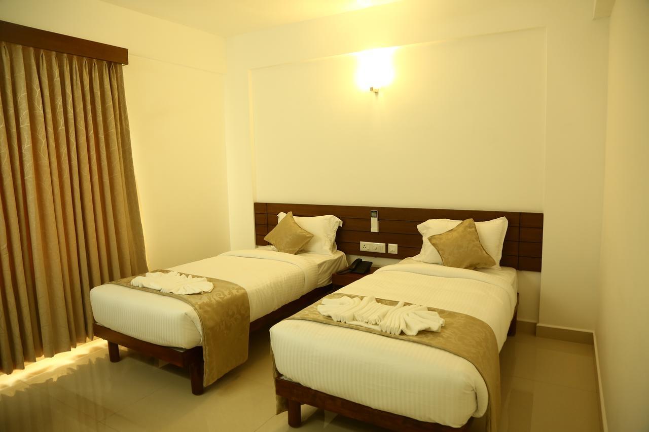 Niko Hotels Kochi Exteriör bild