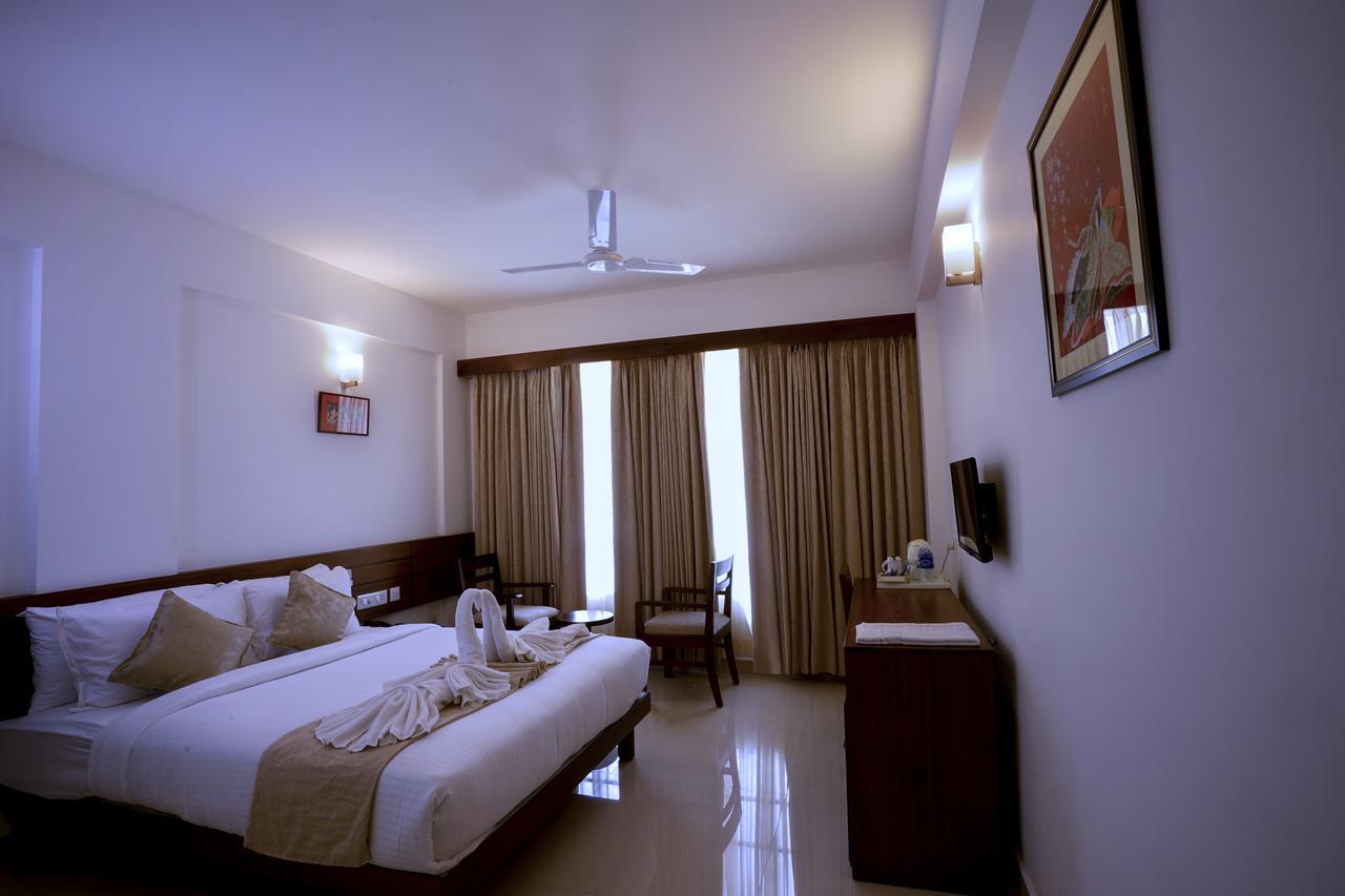 Niko Hotels Kochi Exteriör bild